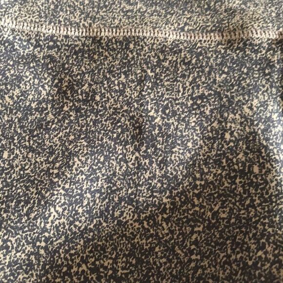 Lilybod Olive & Black Speckled Cropped Leggings - Size L - Picture 6 of 6